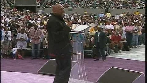 Bishop Paul Morton Preaching at Mega Fest 2005