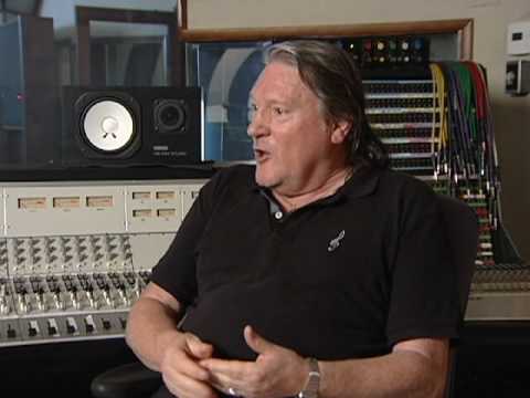 10 BRIAN AUGER TALKS ABOUT JIMI HENDRIX' FIRST GIG...