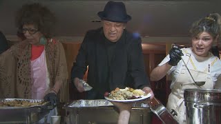Laugh Factory marks 45th year of Thanksgiving feast with comedy and community