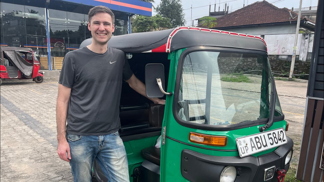 Sri Lanka by TukTuk 🛺: Colombo & Galle (Vlog #1)