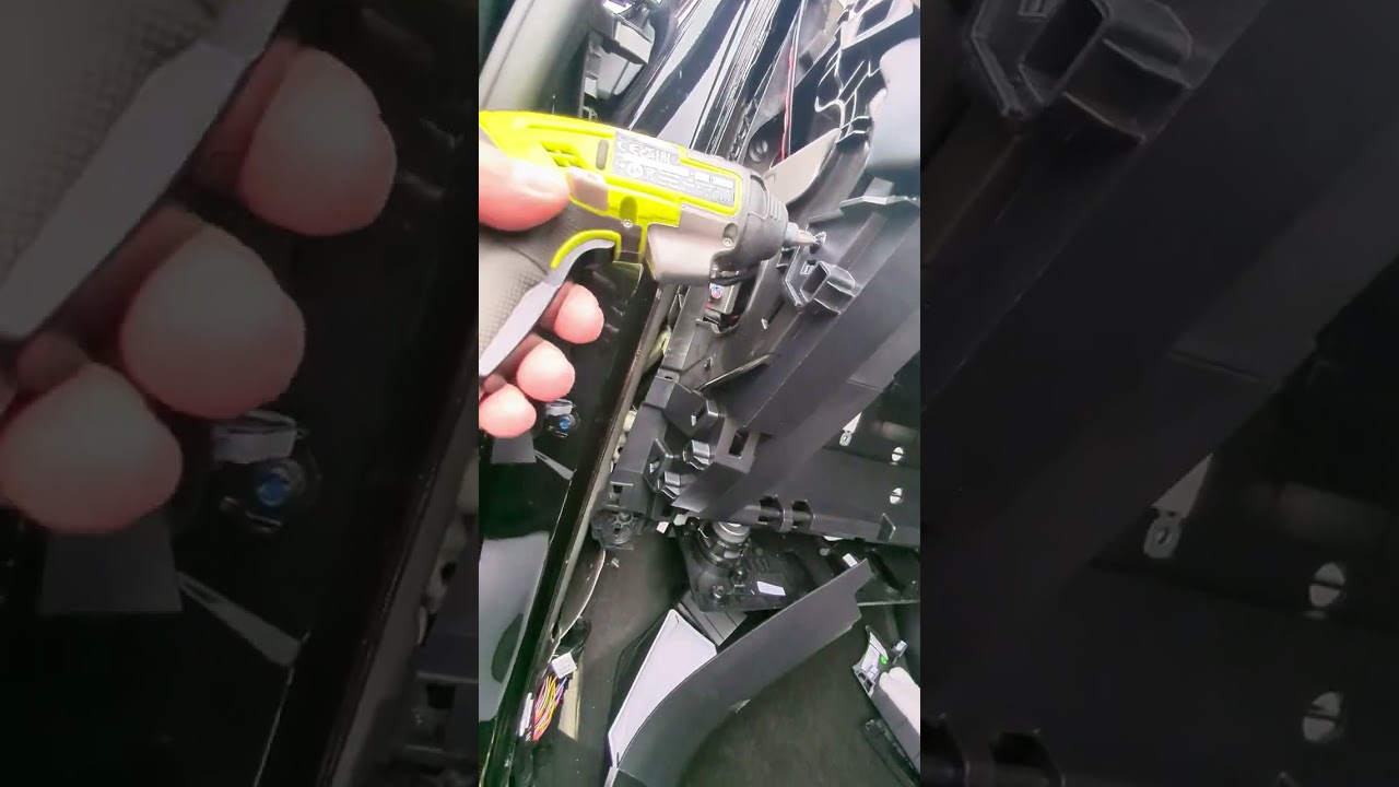 Установка видеорегистратора и проводки BYD SEAL U DM-I (Великобритания) (ссылка в описании ниже)