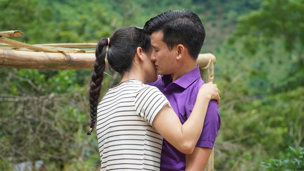 The moment of love begins with small vibrations