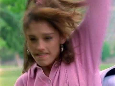 Pink Ranger Kimberly (Amy Jo Johnson) flips head over heels