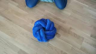 Reversible Mini Knot Pillow 2in1 from MACMAER . How to tie Mini swirl knot.