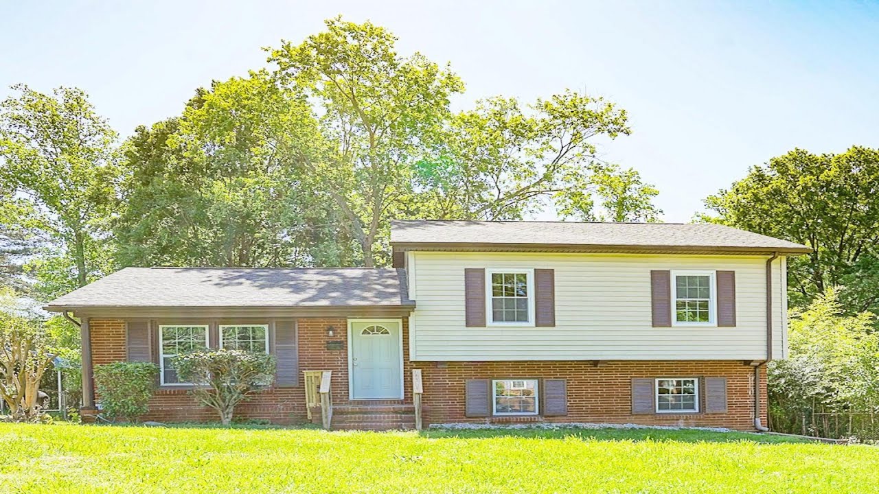 NEW LISTING 1301 Grovewood Drive Charlotte NC 28208 YouTube