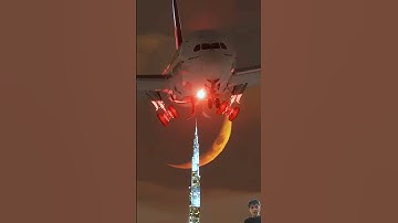 Night landing #trending #burjkhalifa #airport #pilot #aviation#sodha#moon#viralvideo#plane#shorts
