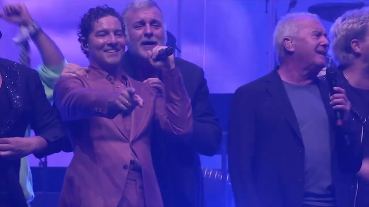 David Bisbal VALENCIA homenaje a NINO BRAVO