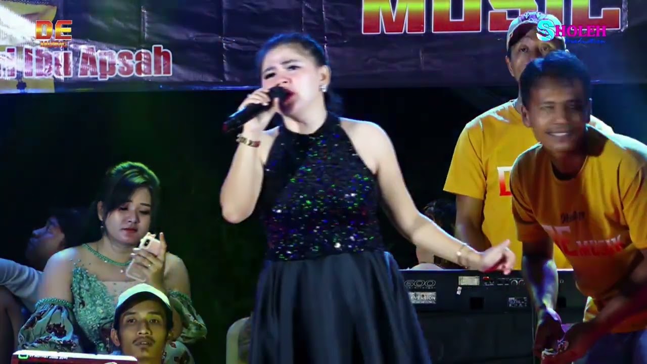 DE MUSIC. LIVE RUMAH KAWIN HENGKI. KENANGAN. VOC. INDAH PRATIWI. SHOLEH PRODUCTION