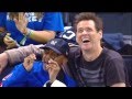 Джим Керри прикололся на игре "Рейнджеров" (Jim Carrey At The Rangers Game)