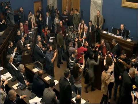 ვინ მისცა ხმა „კლანის მოსამართლეებს“ - კენჭისყრა ოპოზიციის პროტესტის ფონზე