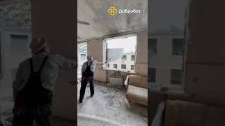 Харків, чотири шахеди влучили по будівлі інтернату. Добробатівці стали до роботи 🙏 #добробат