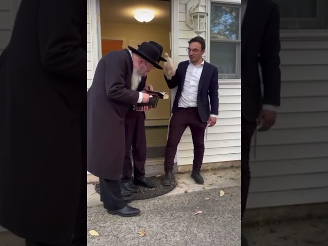 Harav Malkiel Kotler Shlita by Kaparos