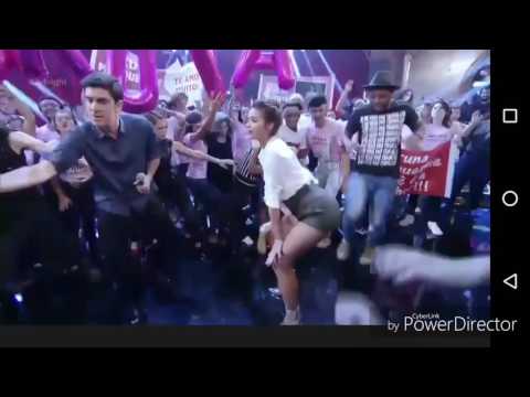 Bruna Marquezine dança funk na TV