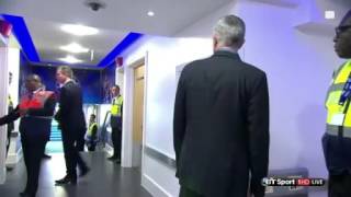 The Wenger-Mourinho handshake