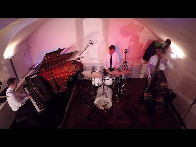 Teach Me Tonight (Erroll Garner) - Chris Conz Trio