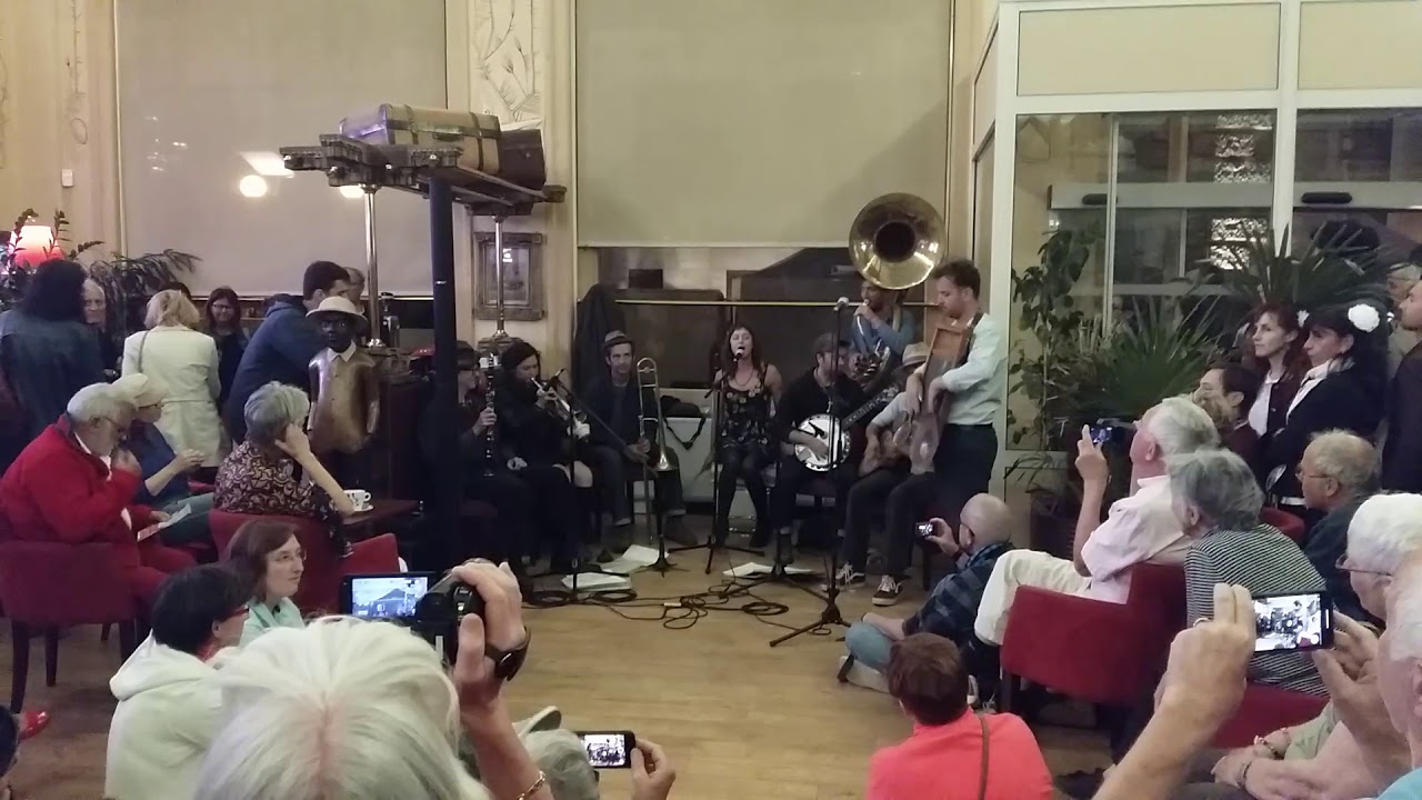 Tuba Skinny au Casino de ChâtelGuyon Mississippi river blues 2/20