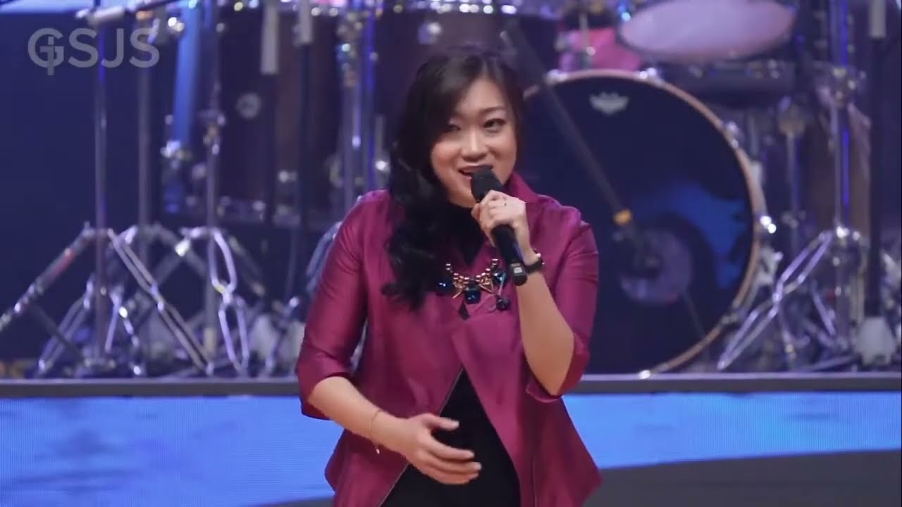 MULUTKU PENUH DENGAN PUJIAN MEDLEY LAYAK DIPUJI DI SEMBAH (MERINDING) (KLAUDIA MAUREEN)