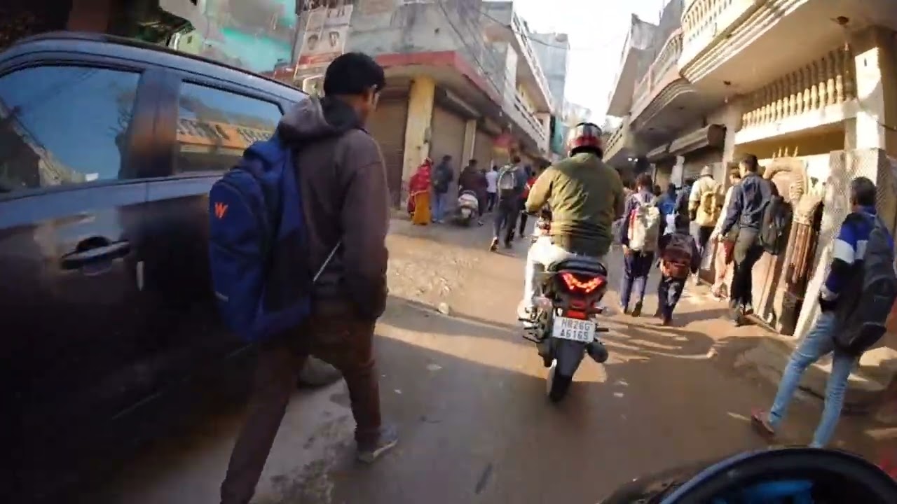 Aaj tagada traffic ka raste mein https://youtu.be/NN0lGWru6AE?si=XFLz2iMhQDEdf4Vr