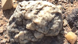 حجر البغماتيت. ومعلومات Pegmatite