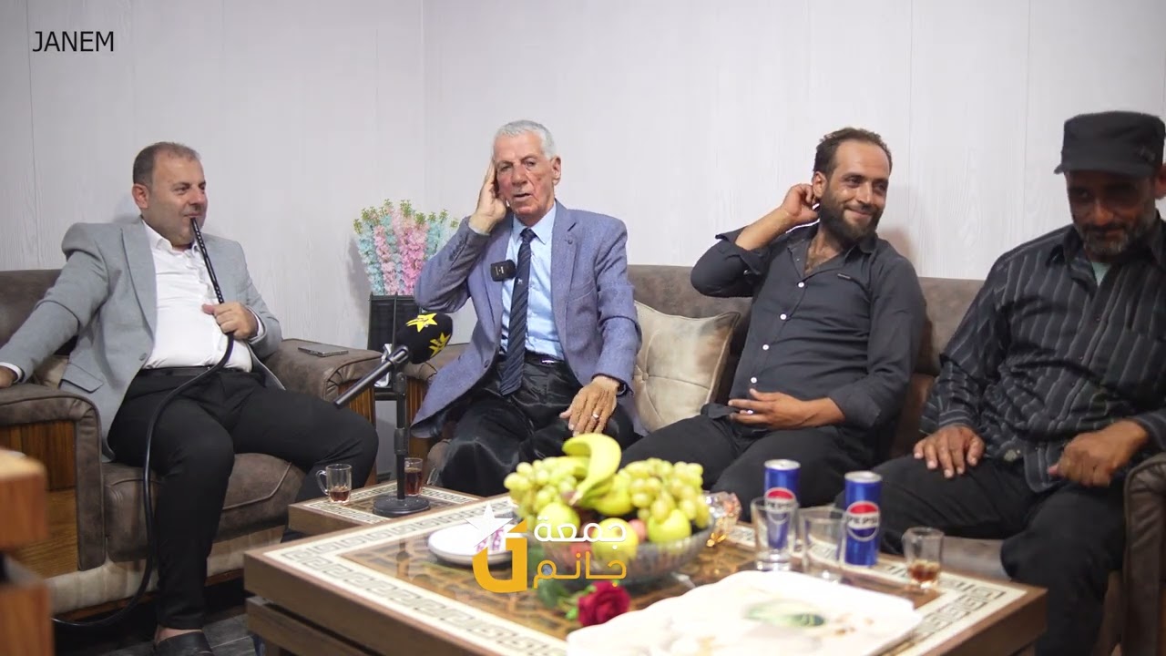 الفنان حسين العبد الله  والفنان عبد المجيد عبود  والفنان محمد ابو تركي  مع قيصر الأورك مصطفى مصري