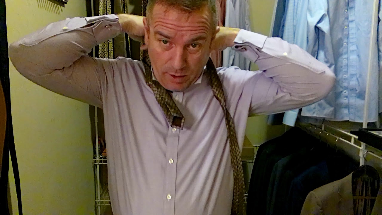 Brown Gucci Tie with a brown Zegna Suit | Zegna suit tie tutorial : How to tie a tie tutorial 2021 |