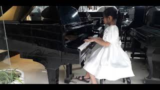 Su thi piano mọi người ấn like link dưới ủng hộ con nhé https://fb.watch/pEkhkH8-so/?mibextid=Nif5oz