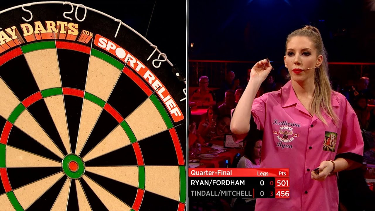 sekvens Inspicere konkurrenter Katherine Ryan throws her first darts - Let's Play Darts for Sport Relief:  Episode 1 - BBC Two - YouTube