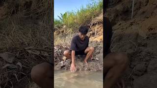Survival skill: water purification in the wild💦#camping #survival #outdoors #bushcraft #shorts