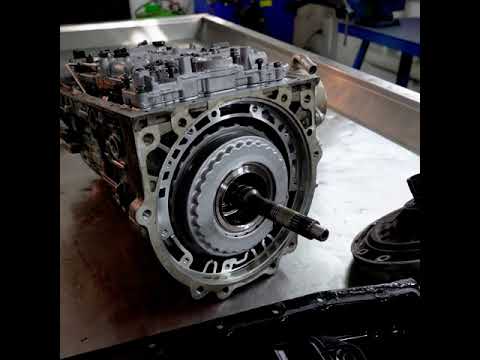 Видео: 23 морины хүчтэй Kawasaki хөдөлгүүр хэр их тос агуулдаг вэ?