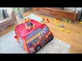 Yusuf renkli toplarla dolu çadıra girdi içinde gizli squishy oyuncağı buldu 😅