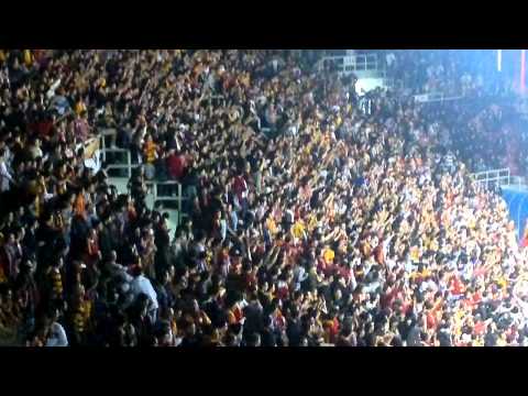 Galatasaray Cafe Crown - Fenerbahçe Ülker  ( Tezahürat ) Abdi İpekçi - 29.12.2010 ( 720p HD)