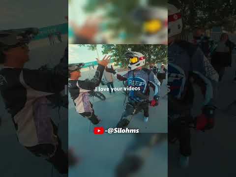 او شکمش را امضا کرد     