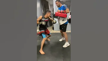 عامل نفسي مش داري 