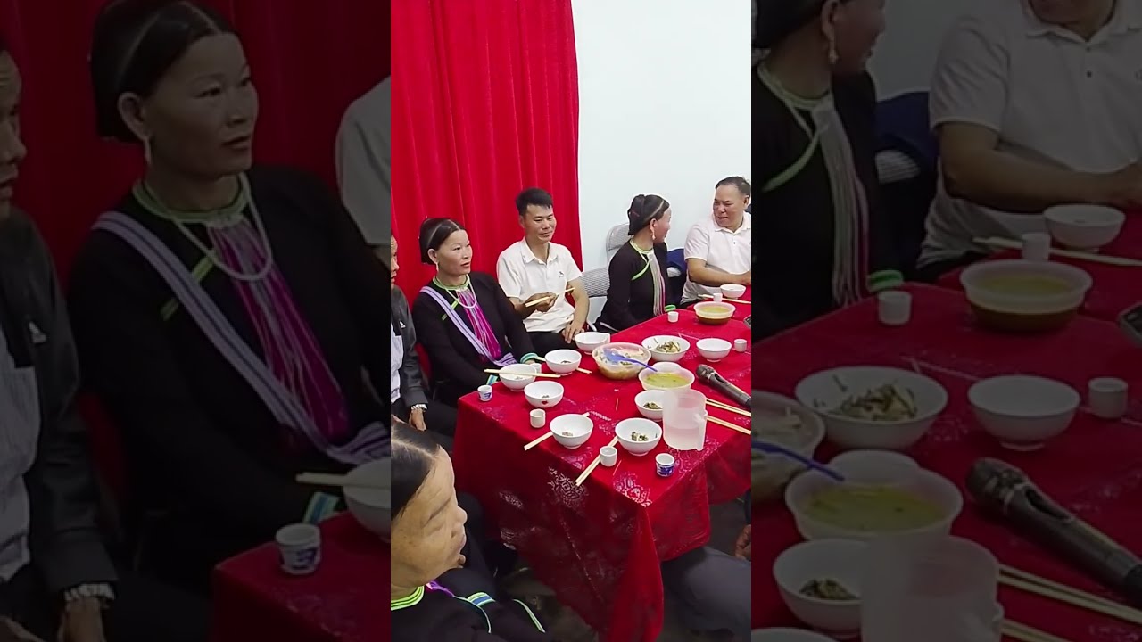 Hát đối đáp trong ngày múa xòe Huổi Só 