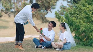 Giving Roses to Strangers | Social Experiment  520这天给陌生人送上玫瑰花，大家的笑容好治愈