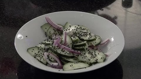 Simple Cucumber, Onion & Vinegar Salad : Cucumber Salad Ideas