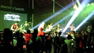 Trendy Reject - Sick boy (GBH cover) at Siginjai b