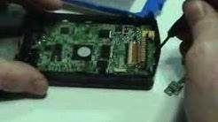 Replacing your iRiver 320 / 340 Battery  - Durasi: 7:12. 