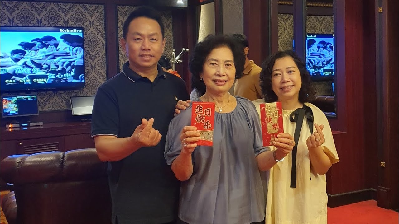 Happy Birthday, Mama! I love you!