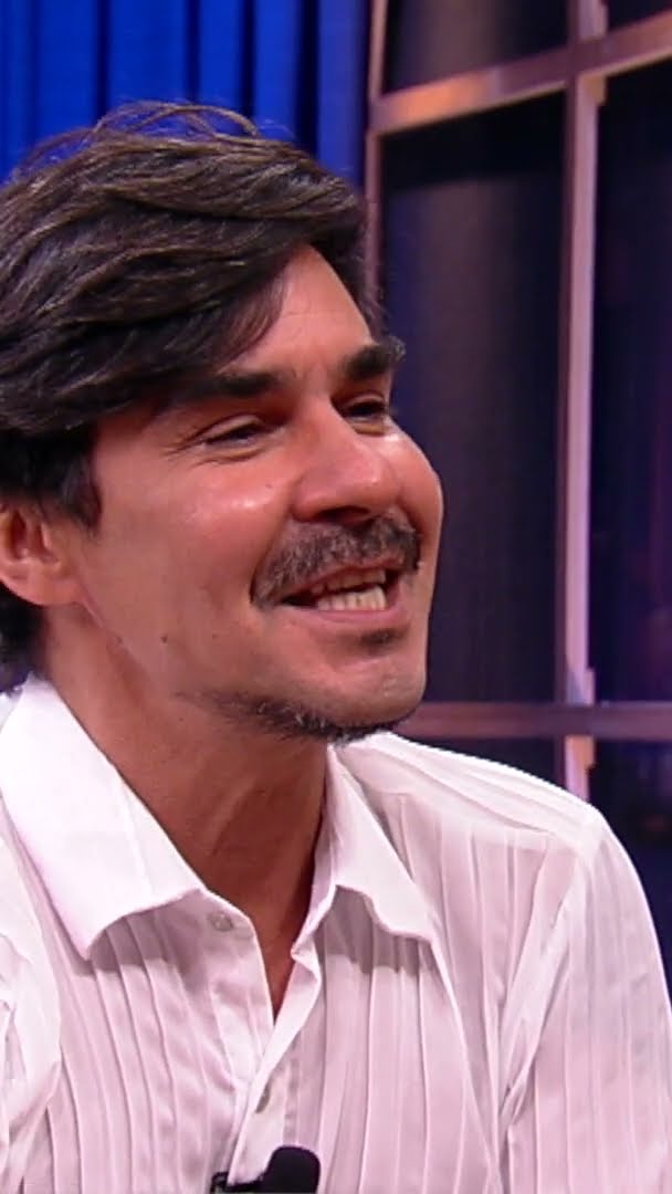 Ator André Gonçalves diz que já fez aulas de jazz por paixão em professora