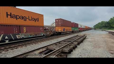 NS 237 Intermodal Spartanburg, SC w/pair of SD70ACes