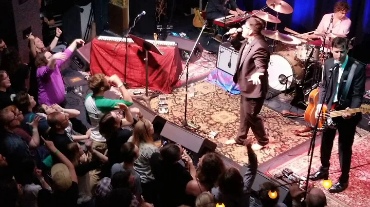 No Children - The Mountain Goats // Live at Woodwa...