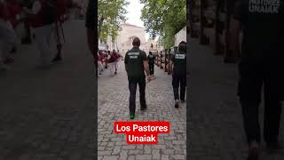 #lospastores Unaiak saliendo de la #plazadetoros de #pamplona antes del #encierro #nuñezdelcuvillo