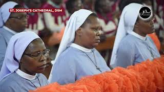 Bwana Utuhurumie - Kwaya ya Familia Takatifu St. Joseph's Cathedral