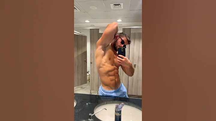 Shaved or hairy? 🦍 Twitter: @yetifit__