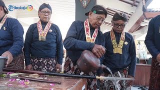 Beginilah Suasana Prosesi Jamasan Tumbak Kyai Turun Sih di Rumah Dinas Bupati Sleman