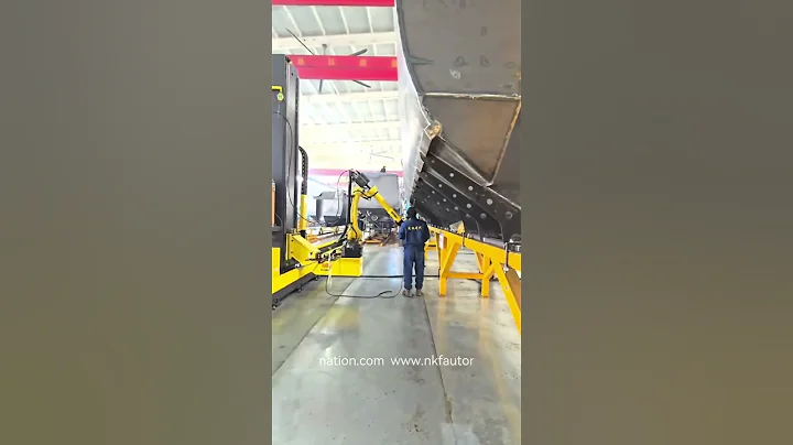 Our designed and produced double-axis linear rail is equipped with Fanuc welding robot.