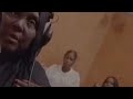 IMBA HIVI ZUCHU AMFUNDISHA MAMA YAKE KUIMBA BONGO FLEVA 