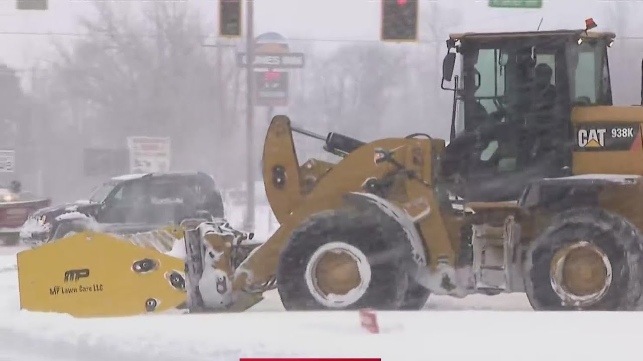 Indiana residents try to dig out after several inches of lake effect ...