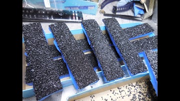 THIS IS HOW I MAKE  COAL LOADS FOR MY HO SCALE GONDOLAS